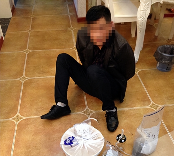 侣半夜嚎叫邻居被送进医院冰球突破豪华版手机版小情(图12)